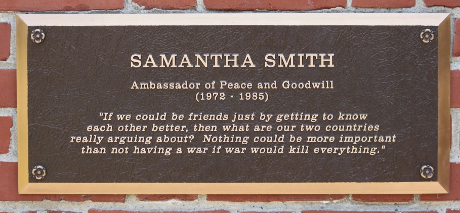 Image result for samantha smith died with her father in a plane crash 1985