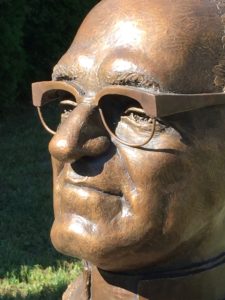 Bronze bust of Oscar Romero