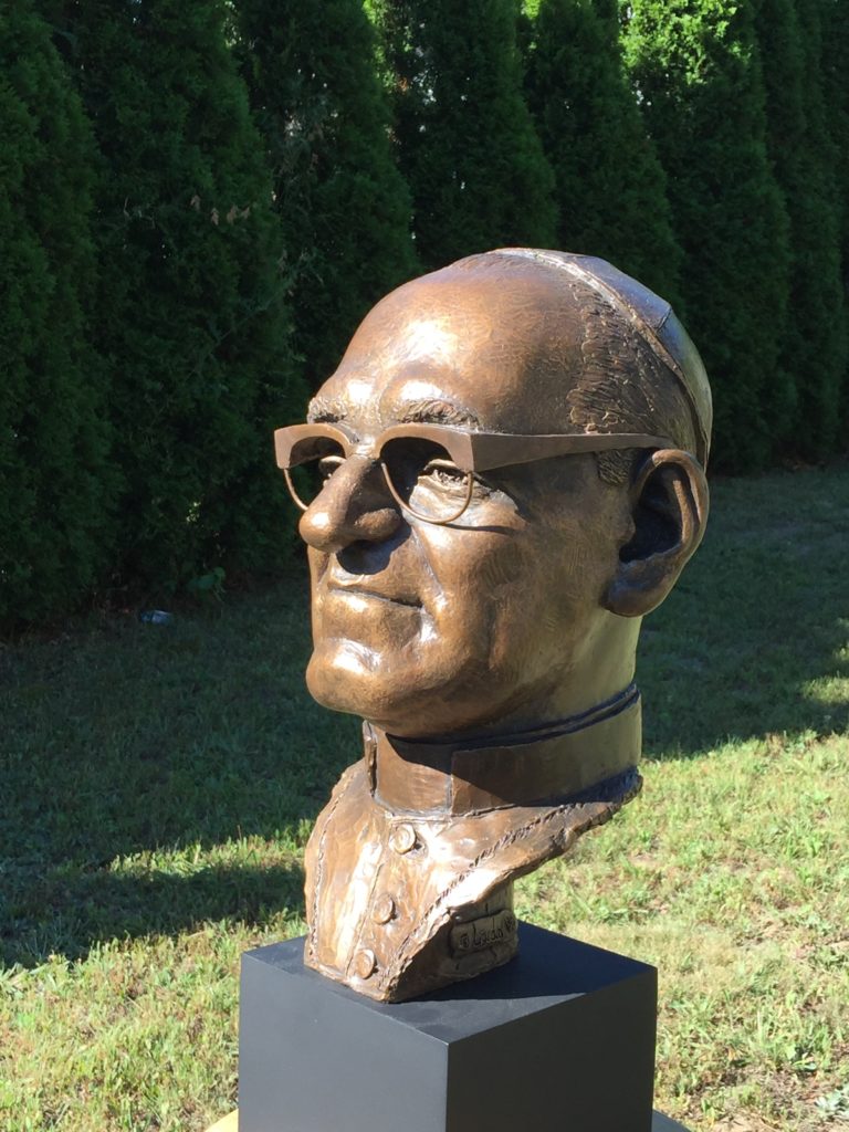 Bronze bust of Oscar Romero