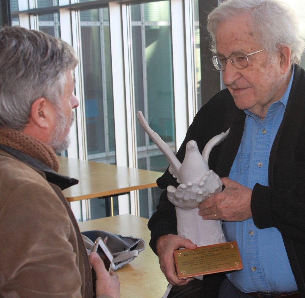 Noam Chomsky receives Courage of Conscience Award